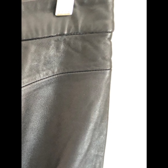 Vtg Black Leather Capris Andrew Marc SZ 10 - Picture 6 of 8